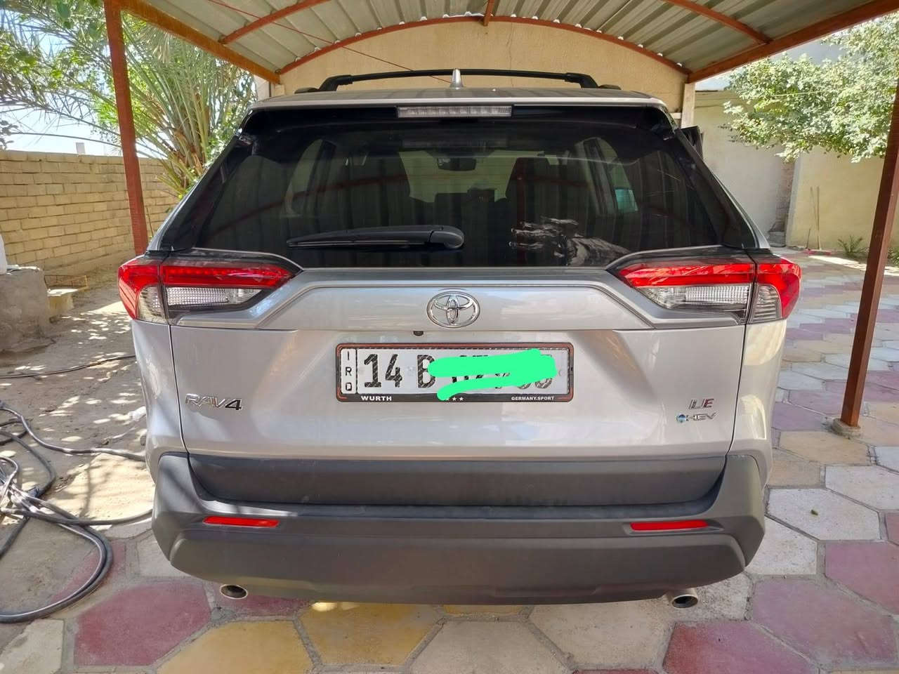 السلام عليكم راف فور هايبرد دفع رباعي  le 2025 وارد امريكي ضربتهه كلش خفيفه وصور الضربه موجوده بلمنشور دخول جديد قبل شهر  دافع كمرك عليهه جاهزه من كلشي تبريد ثلج  صار بيهه تبديل جاملغ اصلي فقط سياره جديده على وضع الشركه بعدهه بريحه الشركه ماشيه 6 الاف فقط رقم بصره ب اسمي امس طلع رقمهه تحويل مباشر  سعرهه 260 وبيهه مجال للشراي مكاني بصره قضاء المدينه ***********
