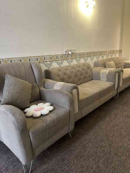 تخم للبيع سعر ٢٥٠ مكان طويريج مليبيج 
***********
