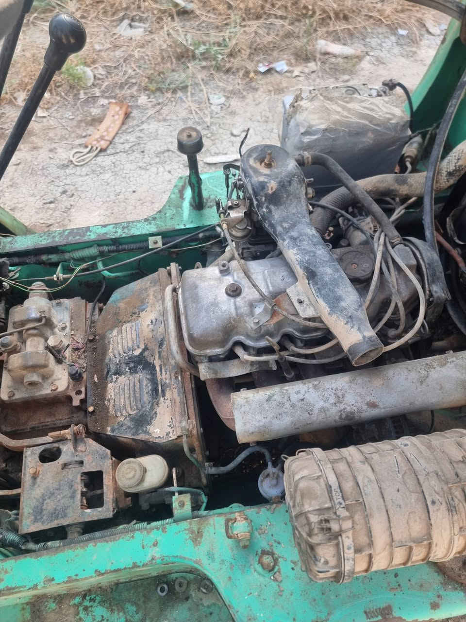طن ونص بدون اوراق كير عادي وبدون سجاجين محرك مكفول والكير والهدرولك شغال
العنبار بريك مجيم
السعر عشرين ورقة وبيهة ***********
***********
