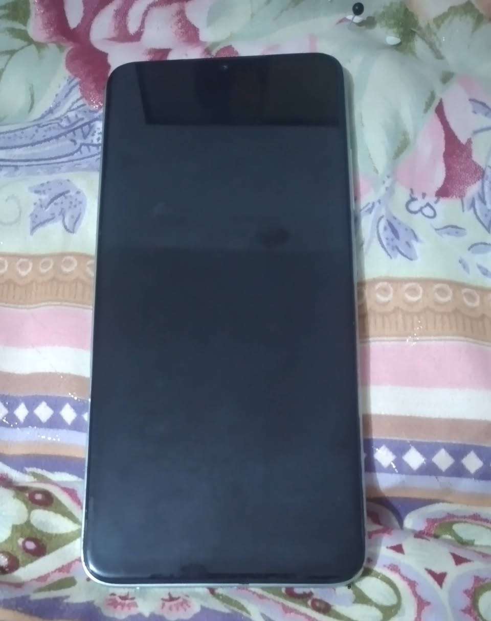 سلام عليكم جهاز البيع
itelA50          
الجهاز نضيف ومداخل تصليح 
وشحنه فول السعر 100وبي مجال

***********
