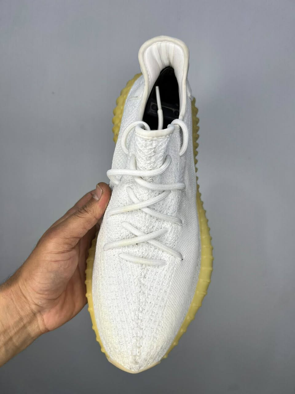أديداس ييزي بوست 350 V2 باله اصلي قياس 45 توصيل 5 جميع المحافظات
واتساب ***********
