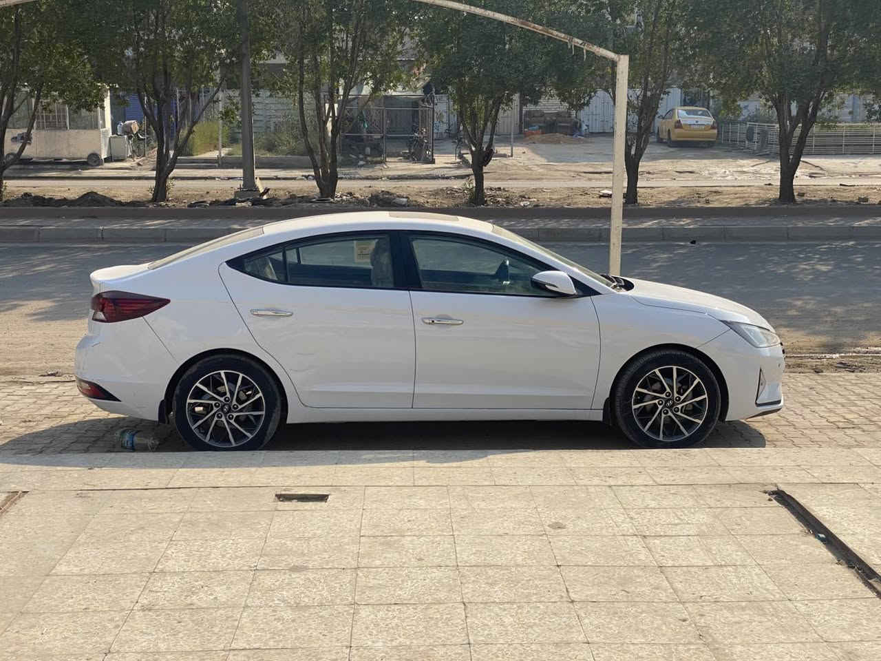 2020
كفاله عامه
ماشيه 57
فول مواصفات
بصمه
فتحه
حساس امامي حساس خلفي
شاشه كامره
الشراي يتصل مكاني بغداد البياع
***********
