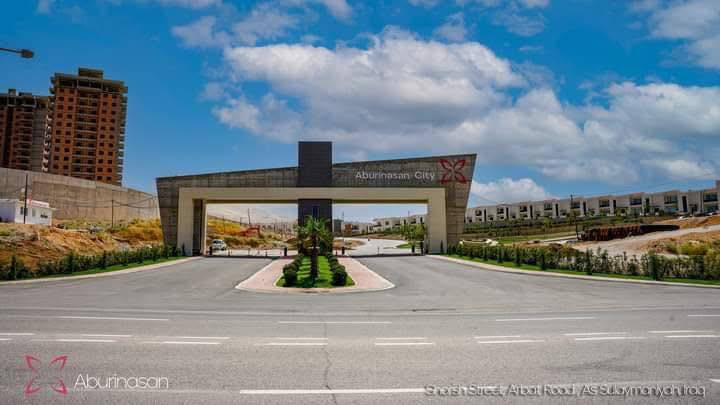 🪩  شقة للبيع – مجمع ئابوري ناسان السليمانية
المساحة: ١٣٣ متر

بناية: T طابق ارضي شقة رقم ١

تحتوي على 3 غرف نوم

من ضمنها واحده ماستر وبالكون

صالة كبيرة وحمامين

مطبخ حار و بارد

الشقة قيد الانشاء 

مسدد ٤٠٥ ورقة

السعر الكلي: ٨٥٠ ورقة

القسط الشهري ٥٠٠ $ و ماكو دفع عند استلام الشقة فقط دفع شهرياً 

بيهه خمس سبالت و نظام تدفئة مركزي و الارضية خشب

البيع من صاحب الشقة نفسة 

📞 للتواصل:

وتساب ***********
