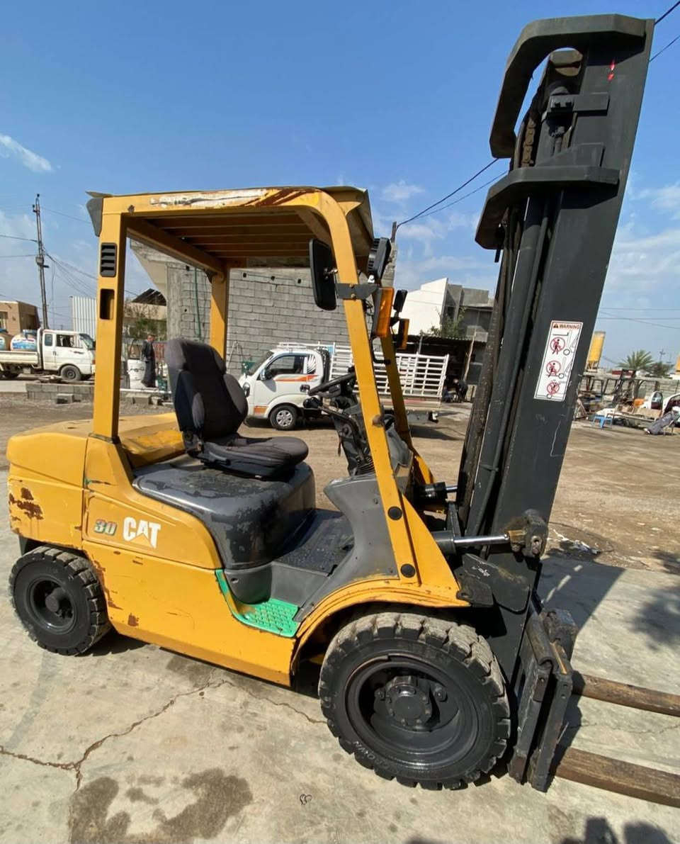 للبيع رافعه شوكيه كتر 3طن 3حركات موديل 2014كير مكينه أكسل تخم تاير جاهزه للعمل بيه اوراق مزاد شركه الببسي العنوان ديالى بعقوبة قرب مديريه المرور 
يوجد توصيل جميع المحافضات 
***********
***********
