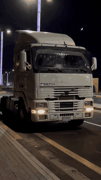 فالفو شخاطة موديل 1994 
كفالة عامة / كير مكينة اكسن  (دبل كلج) ✅ 

تحويل ثاني يوم سنوية ل 29 ✅

مابيهة نقص برغي مربوطة براد ✅

تبريد تدفئة كاملة شغالة على مصر ✅
السعر(95) بيها مجال (***********)
