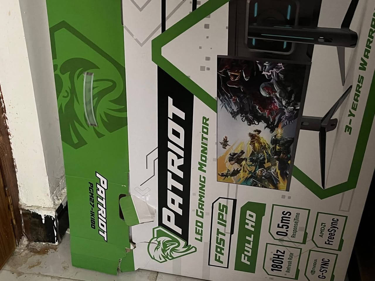 شاشة للبيع ب ٩٠ الف ، كرسي للبيع ب ٨٠ الف مريح جدا مشتري ب ١٧٥ ، كيبورد اتاك شارك + ماوس اتاك شارك ب ٤٠ 
ستاند تبريد مال لابتوب RGB ب ٢٠ الف ٦ مراوح اصلي
***********
