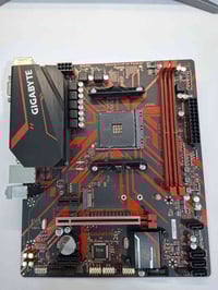 جيجابايت B450M • جديد • مذربورد