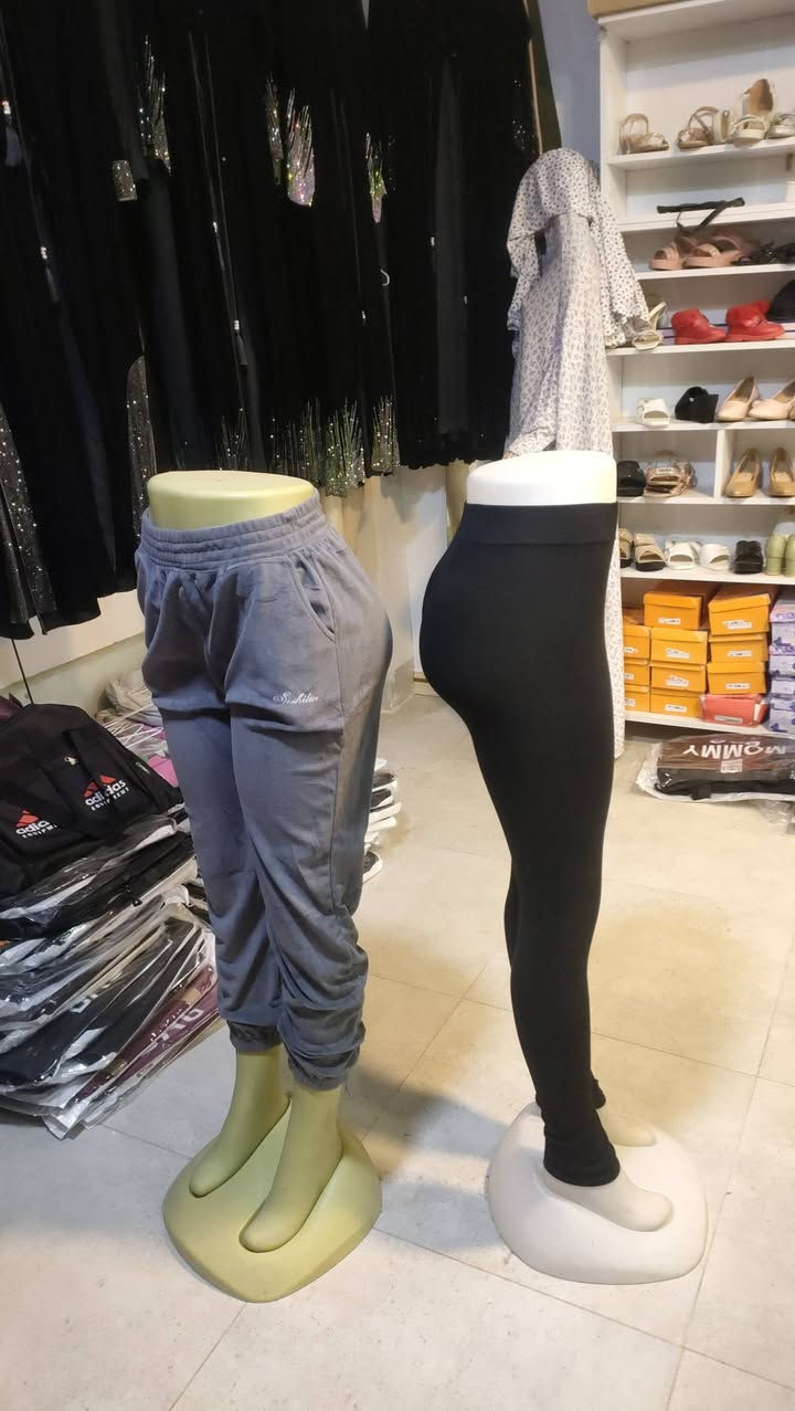 ئەم عەشیایانە بۆ فرۆشتن زۆر کەمتر لە نرخی خۆی
5 بوکەڵەی کارداشیان
2 قاچی سترێج
200 ستاندی ستیان 
200 عەلاگەی هەڵواسین
5 کەلە سەری جوان 
20 توڵی قولاپی زەرد


**إذا كنت صاحب هذا الإعلان وتريد حذفه لأي سبب، رجاءا أرسل رسالة إلى الدعم الفني**