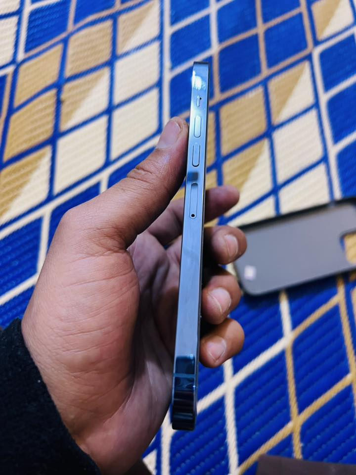 ايفون 13 برو ماكس مكفول من الشخط 
دبل خط 
ZH
ب77
ذ256
غراضه كامله 
مكفول من الفتح علشرط 
مكاني نجف 
***********
