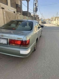 ملكه قرار 48 اربع دكم كرستال اصل لون مميز مدفوع كمرك وضريبه مكفوله من ...