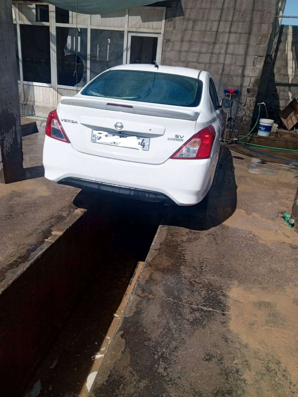 فيرسا موديل 18 بااسمي تحويل ثاني يوم وارد امريكي حادثها خلفي بسيط وراجع بارد السياره كلش جديده دواخل بجيس تخم تارير ماشيه 100 شاشه تحكم مثبت سرعه مانع انزلاق كير محرك تبريد كفاله. السياره ليبل واحد بدون ارباك وصور الحادث موجوده بلمنشور مكاني البصره الزبير سعر 105 قفل ***********
