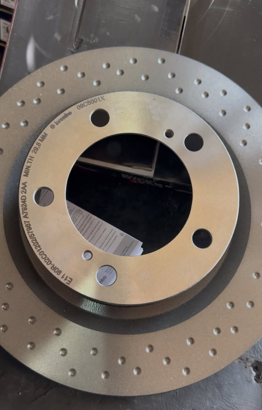 سلام عليكم
فلجات ودسكات وكالة brembo اداء عالي ومقاوم للسيارات درع لاندكروز امامي وخلفي متوفر الان
 للاستفسار *********** 
عنوان كركوك كراج شمال عالم الدسكات اسطة نجاة
