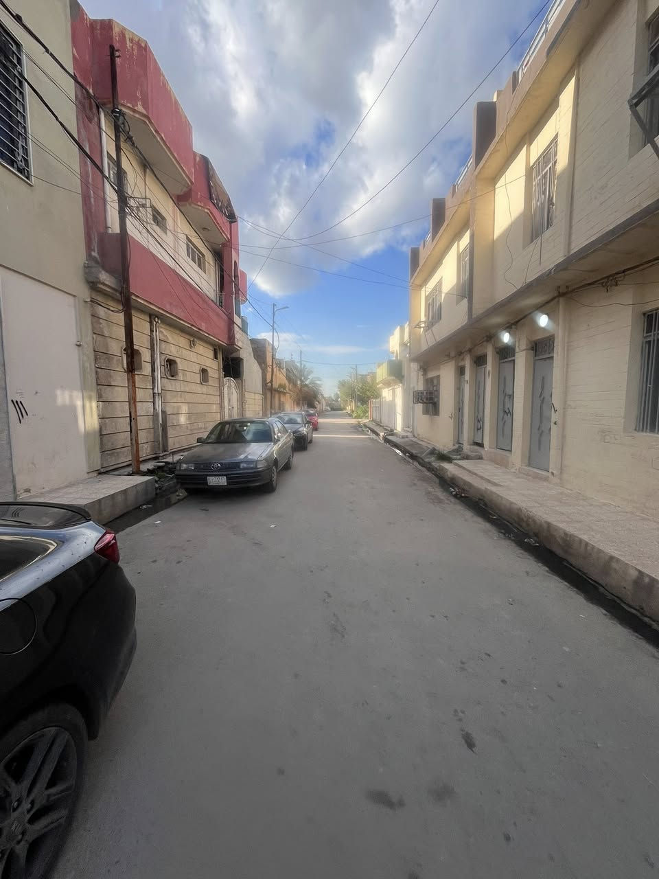 اعلان  33 

دار للبيع حساب ارض هد داخل العوجة 

الغزلاني قرب جامع الملاح 

126م ( 11.5م ✖️ 11م ) طابو ملك صرف 

💲السعر على تلغرام 
https://t.me/walidhamo
🏢 مكتب النجمة للعقار
📍 الموقع: بعويزة – قرب محطة السادة
📲 ***********
📲 ***********
