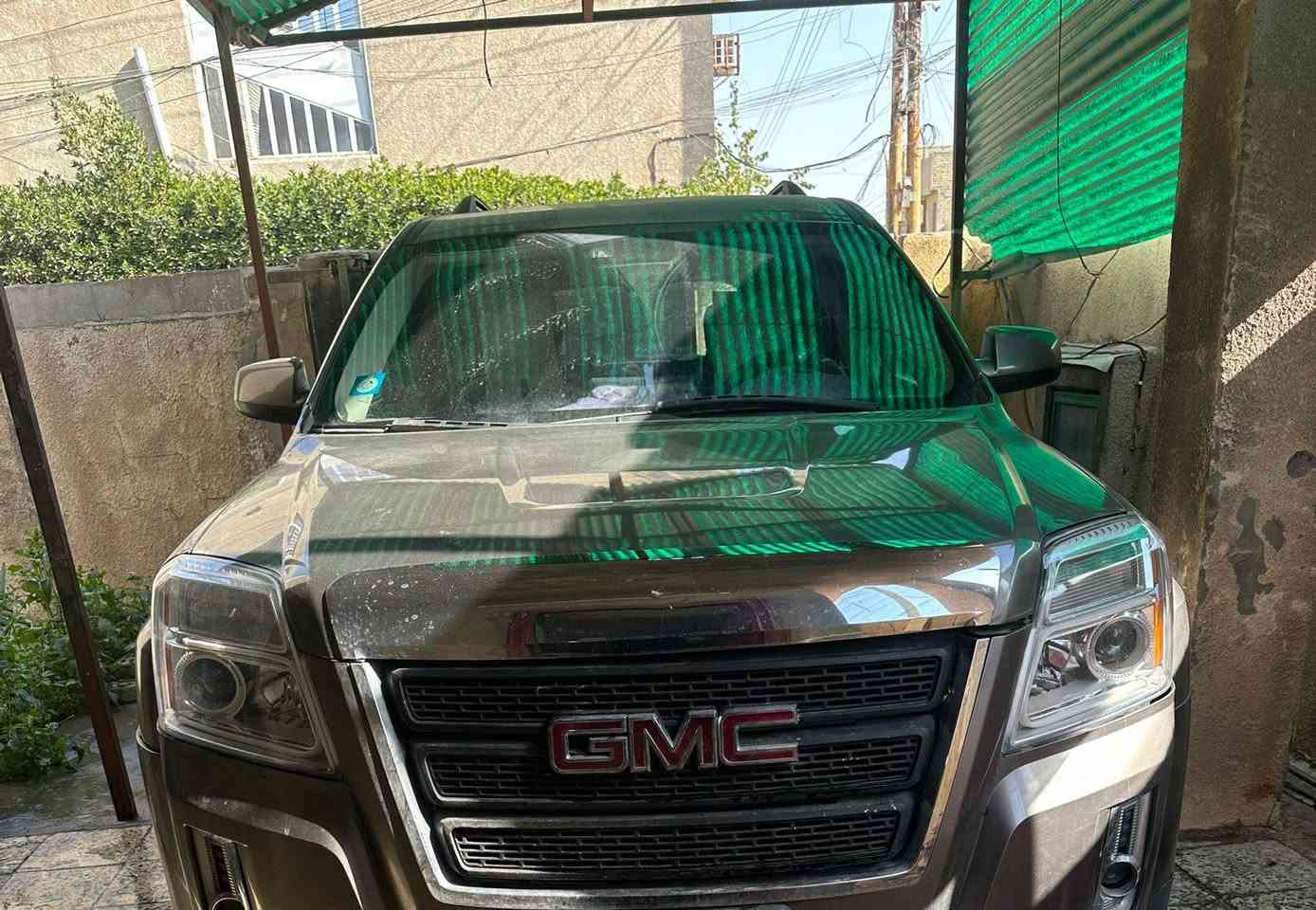 جمسي 2012 
للبيع السيارة شوفت عنيك وتجي وتشوف 
السعر 100
***********
