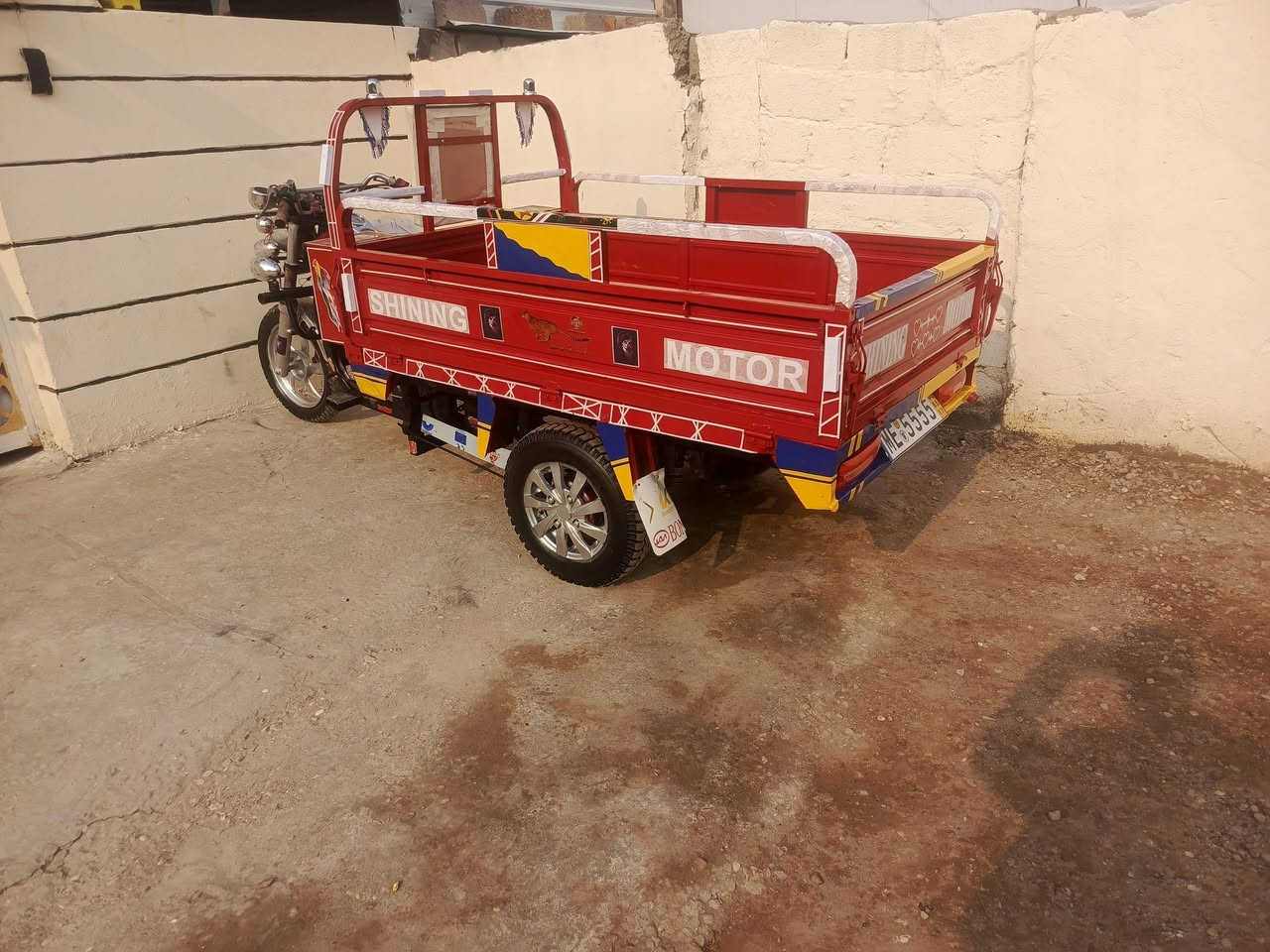 السلام عليكم ستوته للبيع موديل 16 مكينه 25 اوراق الستوته مقفوله كفاله عامه نقل السلفس ستوته جاهزه مال جناي ما ابي اي نقص العنوان بابل الشوملي السعر مليون و250 وبيها مجال قليل الشراي ***********///***********
