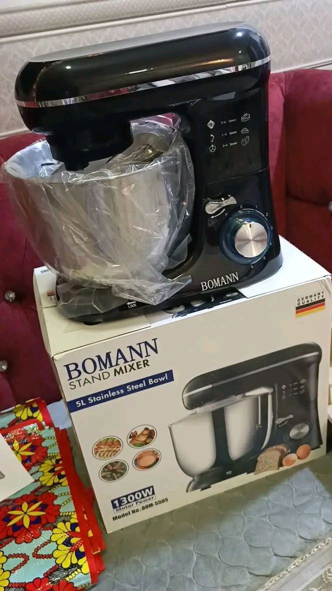 عجانه ماركه بومان 
شرط الالمانية الاصلية
خمسه لتر تفاصيل داخل الصوره


**إذا كنت صاحب هذا الإعلان وتريد حذفه لأي سبب، رجاءا أرسل رسالة إلى الدعم الفني**