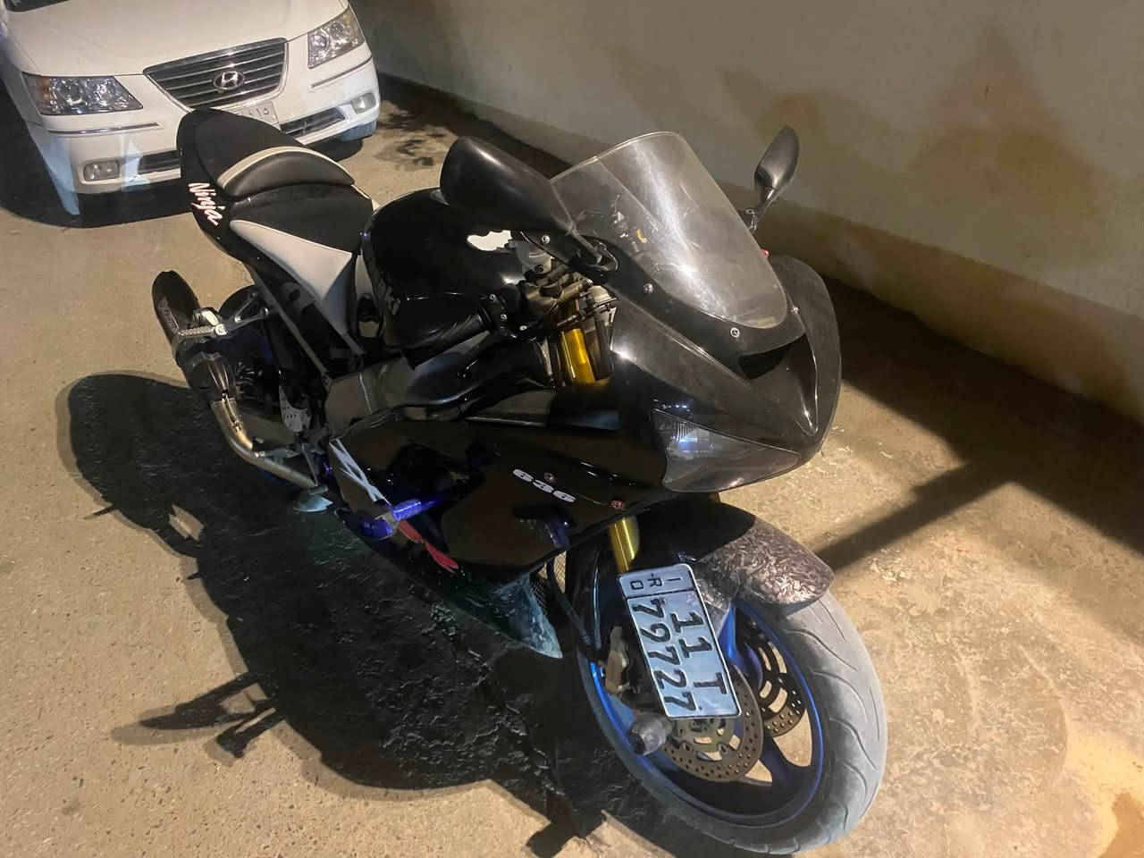 Kawasaki ZX-6R 636 2004 8*
الموقع: ديالى / بعقوبة
الممشى: 39 ألف كم
اللون: أسود
الأوراق: مرقمة رقم بغداد / مشروع وطني
السعر: 40 ورقة, قابل للتفاوض ، والمكينة غير مفتوحة.
الإضافات:
• حماية يمين ويسار
اكزوست رياضي
الدراجة نظيفة وجاهزة للفحص
ما للتواصل: ***********
