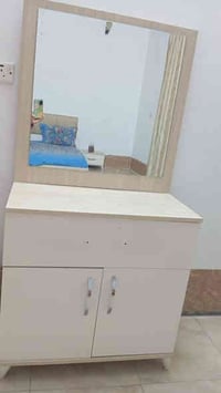 غرفة نوم للبيع 5قطع  السعر 400الف  .‏‪07889735868‬‏..وتس 0090531832639...