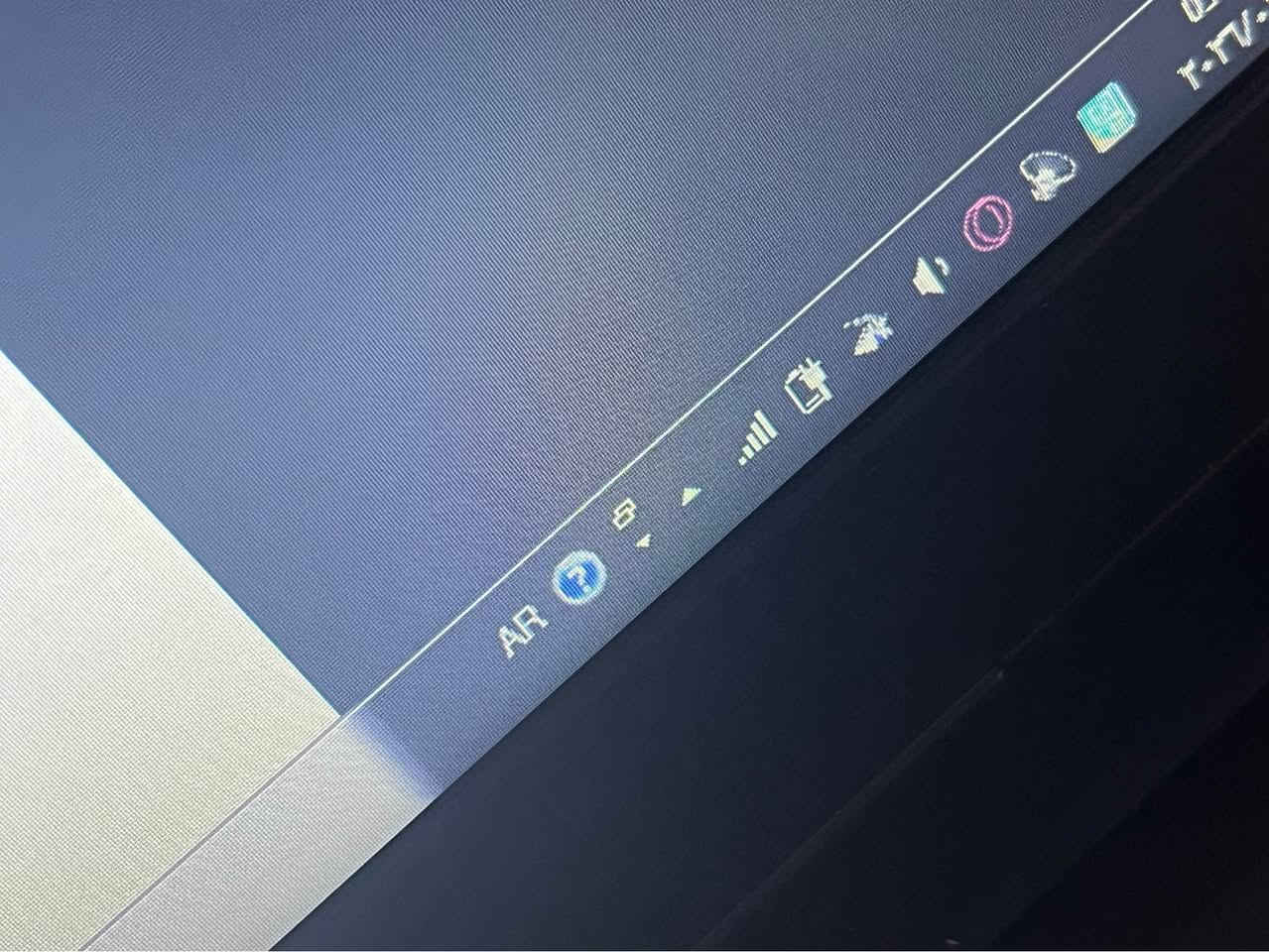 لابتوب دل شرط طك كارتون كلشي شغال بي جهاز استخدام قليل وضامه  شرط دل قديم اصلي شغال بشحن أو بدون شحن مكاني واسطي س ٢٠٠مع مجال *********** كركوك, العراق
