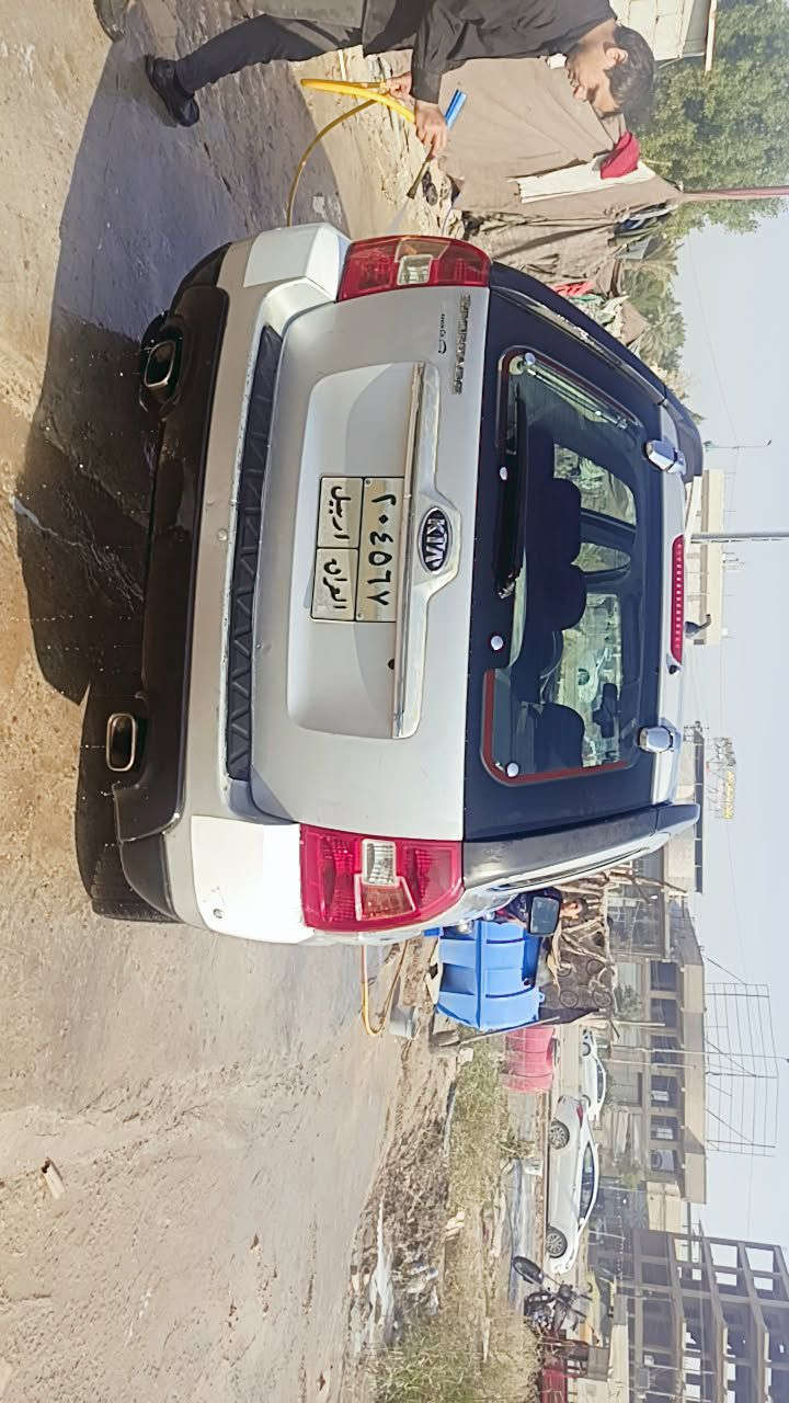 يالله يا رزاق
استروتج ٢٠٠٩ 
رقم اربيل الماني
تريد تحويل او وكاله
محرك ٢٠٠٠
كير بشرط ومكينه
مكانه نجف
بيه سونار مرفق
السعر ١٠٠ وبيه مجال 
للاستفسار الاتصال
‏‪***********‬‏
