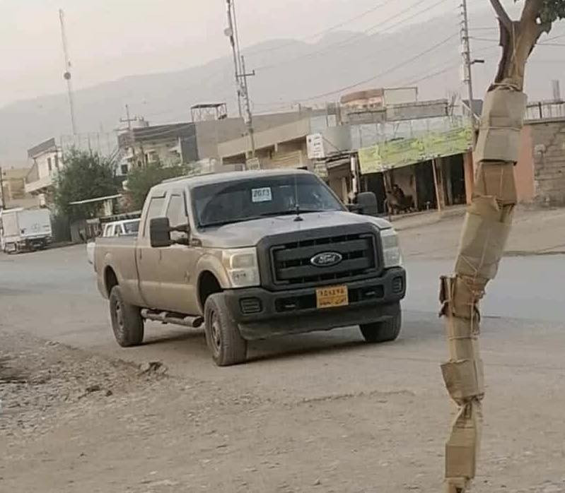 فۆرد ف ٣٥٠
بە نزینە 8بستۆنە حجم مکینە6.2

 مۆدیل 2012 

0750 213 9785 كورك و واتساب
