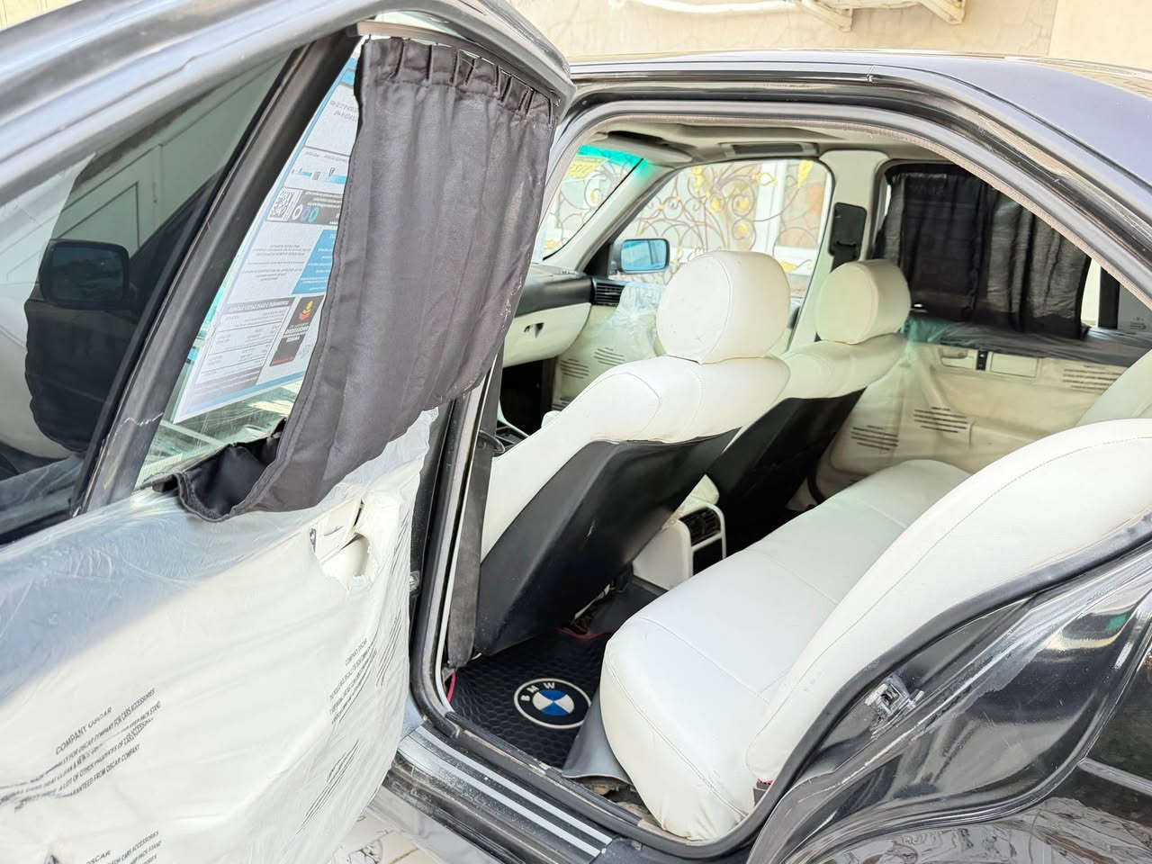 السلام عليكم
  BMW 525 مسكر 
موديل 92
لون اسود ملكي
              ꧁مواصفات꧂
«رقم كركوك مشروع وطني
«هزه جديد
«سلايت طكتين 
«داخل ابيض
«كير اوتماتيك 
«نظام سبورت
«تبريد تدفئه
«قفل مركزي
«دبل ايرپاك
«الكشنات الاماميه تدفئه
«اربع جامات كهرباء
«بيها بلوتوث وي اس بي
«السياره باسمي 
«تخم تايرات جدد
» اول صبغه اله سياره بدون 
حادث ولا جطل
» صدر امامي خلفي شرط 
» سياره جاهزة اي نقص مابيه 
» سياره كروز سرعه شغل 
» حجر بيئه موجود بيه
مكان السيارة كركوك 
الاستفسار الاتصال ع الرقم*********** كركوك, العراق
