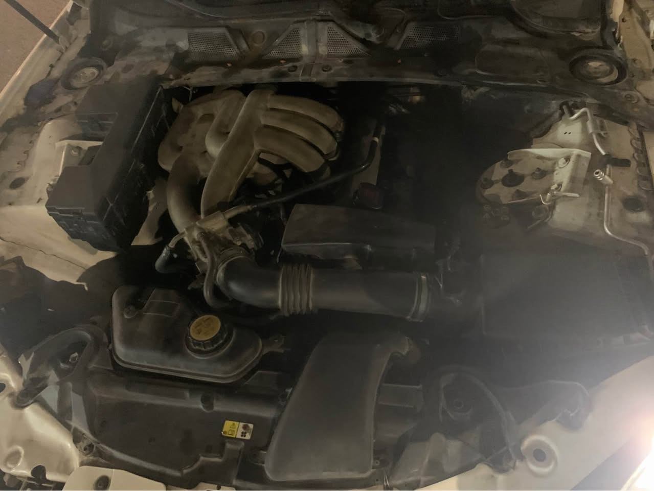 jaguar xf 2011
بانزین
٦ پستۆن بێ سۆپەر بێ تۆربۆ
سلاید
٨ گێر ئۆتۆ 
سەنەوی و ڕەقەم تەحویل بەشەرت
ساوند سستەم bowers and wilkins
مواسەفات پۆرتفۆلیۆ فوول
٢٩٠.٠٠٠ کیلۆمەتر ڕۆشتوە
گێر مەکینە بیلاد
ڕۆنی مەکینە  و هایدرۆلیکی گێر نوێ مۆتۆسێڵ
کامل جایزە
١ پارچە بۆیاخ بێ ئێرباگ بێ ناو السليمانية, العراق


**إذا كنت صاحب هذا الإعلان وتريد حذفه لأي سبب، رجاءا أرسل رسالة إلى الدعم الفني**