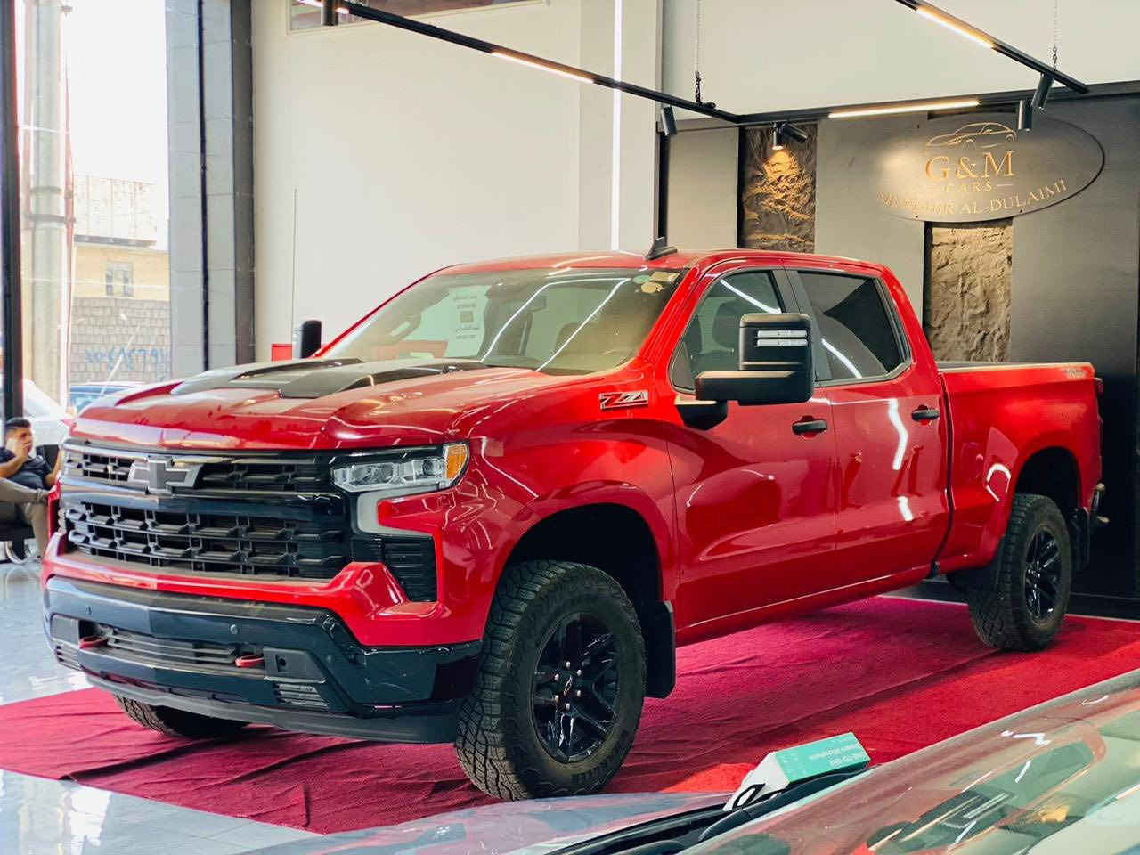 شوفرليت سلفرادو 2024
محرك 4 سلندر توربو
ماشيه 23 الف 
رقم اربيل
صور الحادث مرفق بالصور  
السياره  فئه Z71  TRAIL BOSS 
CUSTOM
مواصفات :- 
كامره خلفيه 
صندوق فتح كهرباء اضاءه بودي 
تحديد مسار 
رادار امامي 
رادار خلفي 
رادار اجسام 
تحكم دفع رباعي 🪨4*4
بصمة تشغيل 
كشن امامي تتحكم بي متصل او منفصل 
السياره مزوده استيراد خاص دبلات من ماركة RANCHO العالميه بحيث تمتص المطبات نعومه بالمشي ممتاز 
السعر 270 وبيها مجال 
مكان السياره صلاح الدين سامراء 
للأستفسار الأتصال على الرقم 
***********
