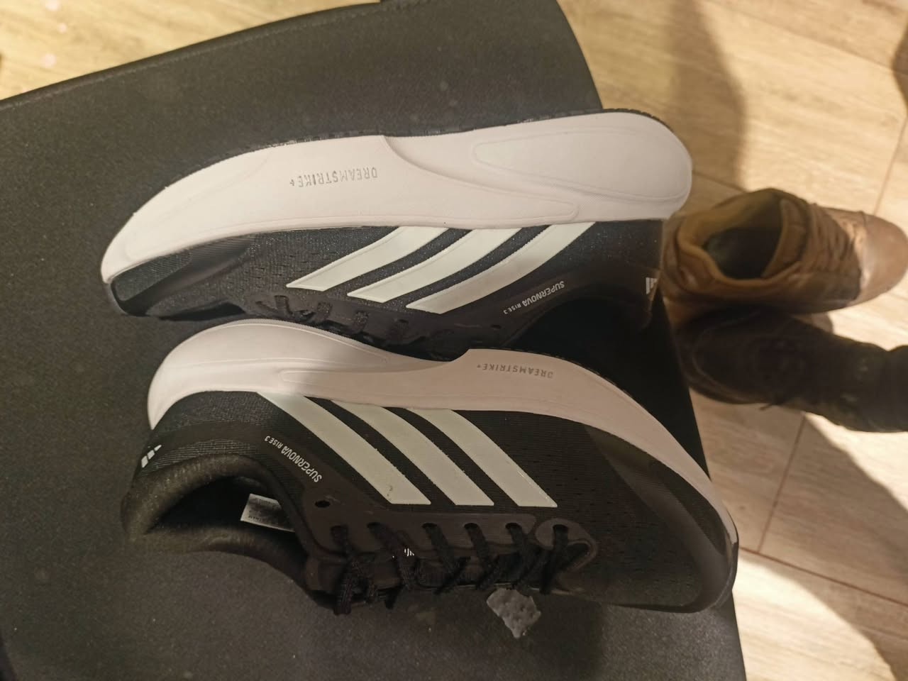 سوبر نوفا 2026 اداداس قياس 41 توصيل. موجود


**إذا كنت صاحب هذا الإعلان وتريد حذفه لأي سبب، رجاءا أرسل رسالة إلى الدعم الفني**