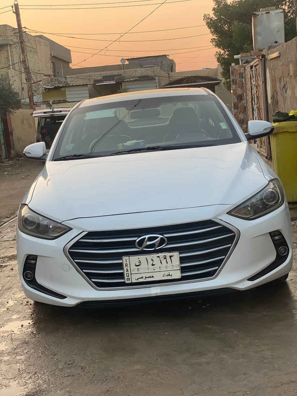 النترا للبيع موديل 2017 خليجي السيارة فول بصمة و تشغيل عن بعد مرايات شفط إشارة بلمرآة نضام ترحيب والباقي معروف 
كير ومكينة مكفولة والسونار موجود 
السعر 147 وبيهة مجال قليل 
مكاني ابي غريب الزيتون 
رقم الهاتف *********** كورك 
اسيا ***********
