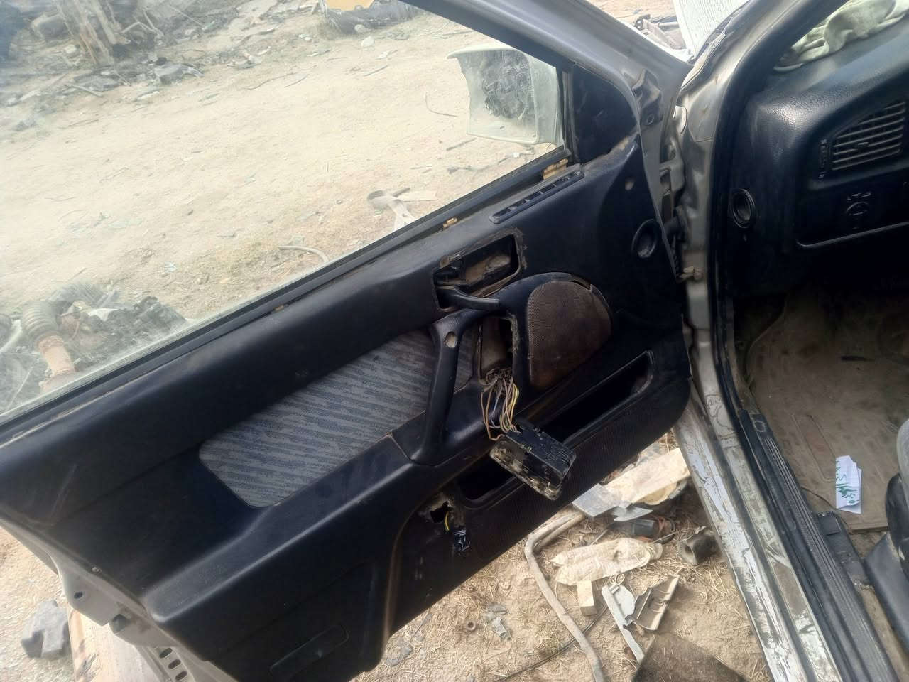 تم تفصيخ النترا دمعه مكينه جديده على شغال مكان بابل المشروع المسيب طريق ابو جاسم ***********
