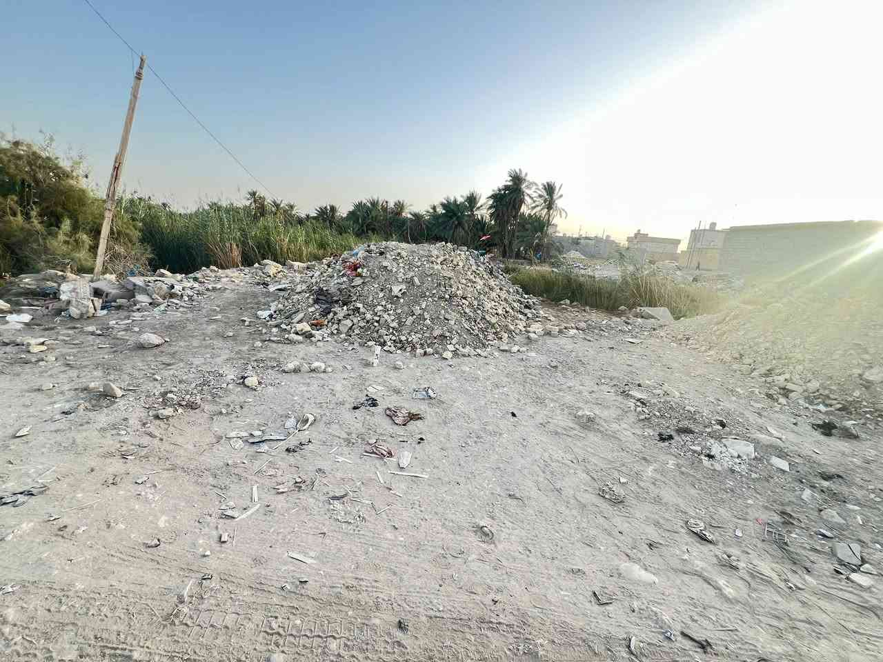 قطعه ارض زراعيه في السدسناويه شارع المثلجات
مساحتها _218
شارعها _10متر
تتوفر الخدمات _ ماء+كهرباء
السعر _٢٣ مع المجال البسيط 
للاستفسار الاتصال على 
***********
