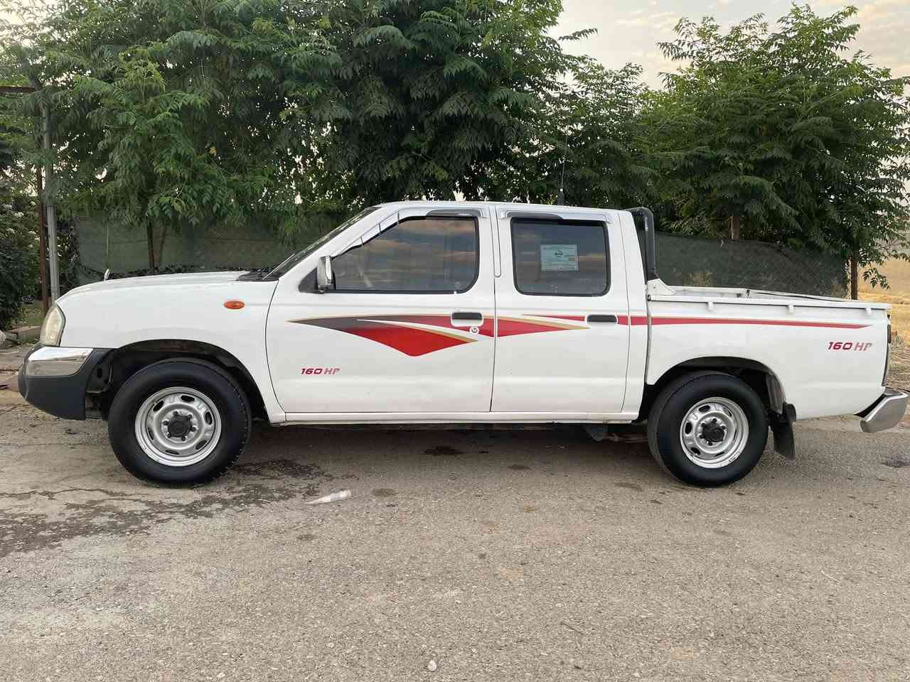 نیسان ٢٠١٤ سەنەوی بەس تەحویل ناکریت
گیرو مەکینەی بەشەرت 
چوار تایەی لۆکی بۆ بەستراوە  
عەینەو کلاجی لۆک بۆ بەستراوە
تاقم پیش و دوای کامل  گۆردراوە 
شانیکی داداوە  و پەلە پەلە بۆیاخی هەیە  من بە عام  ئەی فرۆشم   سەیارەی معرەز نیەو هی دەس خۆمە  
یەک دوسەو پەنجا دیناری  مەسرەفی  تیا نیە  
مالی ئەوەیە بیدەی بە دۆستو  ناسیار 
نرخشی 78  گلاو مەعمەلە 
***********
***********
