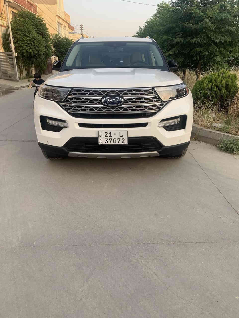 فورد اكسبلورر 
2023 وكالة القاصد خليجي 
كفالة عامة ع ايدي من الشركة 
مواصفات لمتدد يعني فول 
رقم سليمانية بأسمي 
ماشيه 26 الف كيلو 
مكان السياره سليمانية 
السعر 385 قفل 
اكرر وكالة يعني مو وارد وبيها ضرر 
للاستفسار ***********
