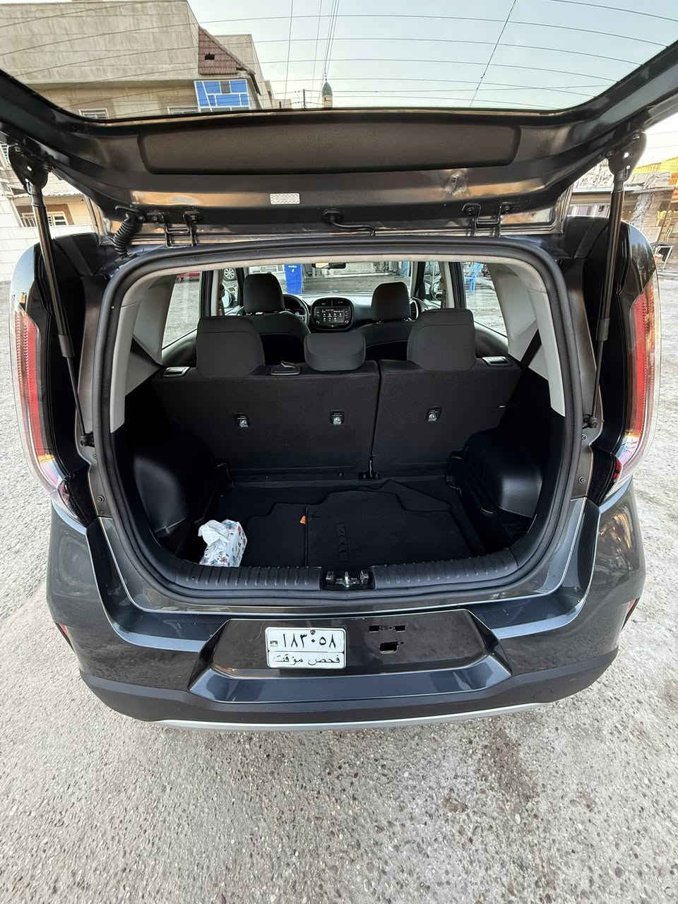 Kia soul2025lx
سلام عليكم صول مدوديل ٢٥ حادث موضح بلصور بدون صبغ تعديل ع بارد دخول جديد بدون رقم واذا تريد ارقملك اني حاضر 
***********
