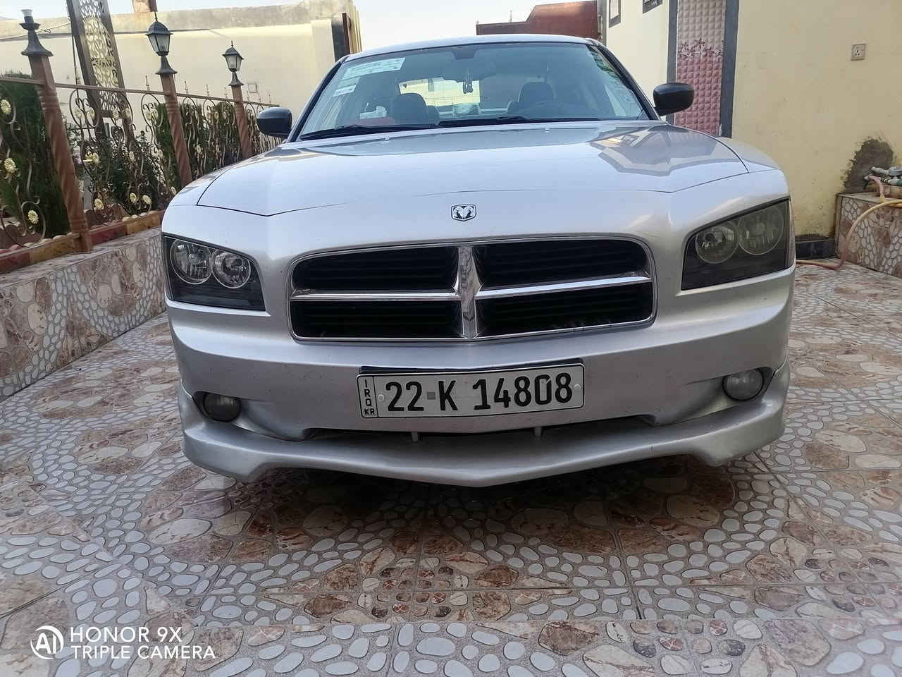 السلام عليكم جارجر موديل 2009 سياره رقم اربيل بسمي شرط الوكاله التحويل سياره جاهزه من كلشي مابيها نقص ابد تبريد شغال ثلج تايرات نضيفه طخمها امامي وخلفي جديد شاشه كامره مضخم صوت بيها جاملغ امامي تبديل شركه بدون دواخل بيها مكنات بارد كير محرك شرط السعر 118 ورقه *********** *********** سياره ستخدام شخصي بشرط ما مشتغله خط سونار موجود
