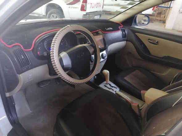 سلام عليكم
انتر موديل 2011
حجم20 كوري
بيها صبغ الكدم جهت اليسار
بدون دوخل وبيها مكانت بارد
جاملغ شرط تحويل
سعر ١٠٥ وبيها مجال شي بصيط
***********
