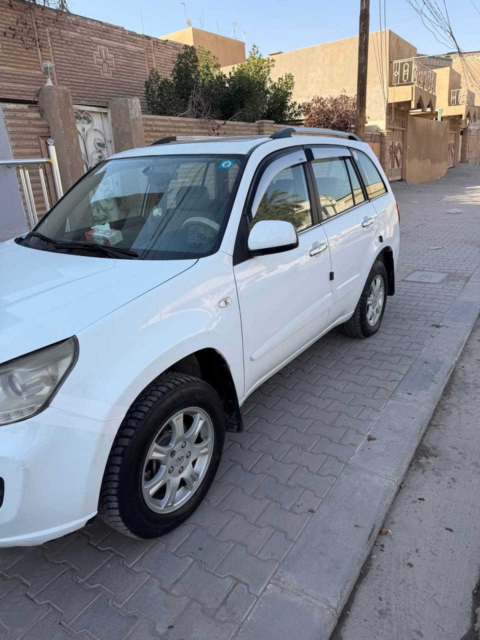 تيكو مديل 2012 
مكينه كير تبريد مكفولات 
بيه صبغ قليل بلباب الخلفيه فقط والباقي مكفول
كشنات جلد شاشة وكامرة خلفية وحساسات 
ماشية 108 الف كيلو 
السعر 62 ورقة
نجف
*********** النجف, العراق
