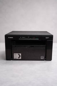 Canon i-SENSYS MF3010  مستعملة بحالة نظيفة الاتصال على الرقم 078081761...