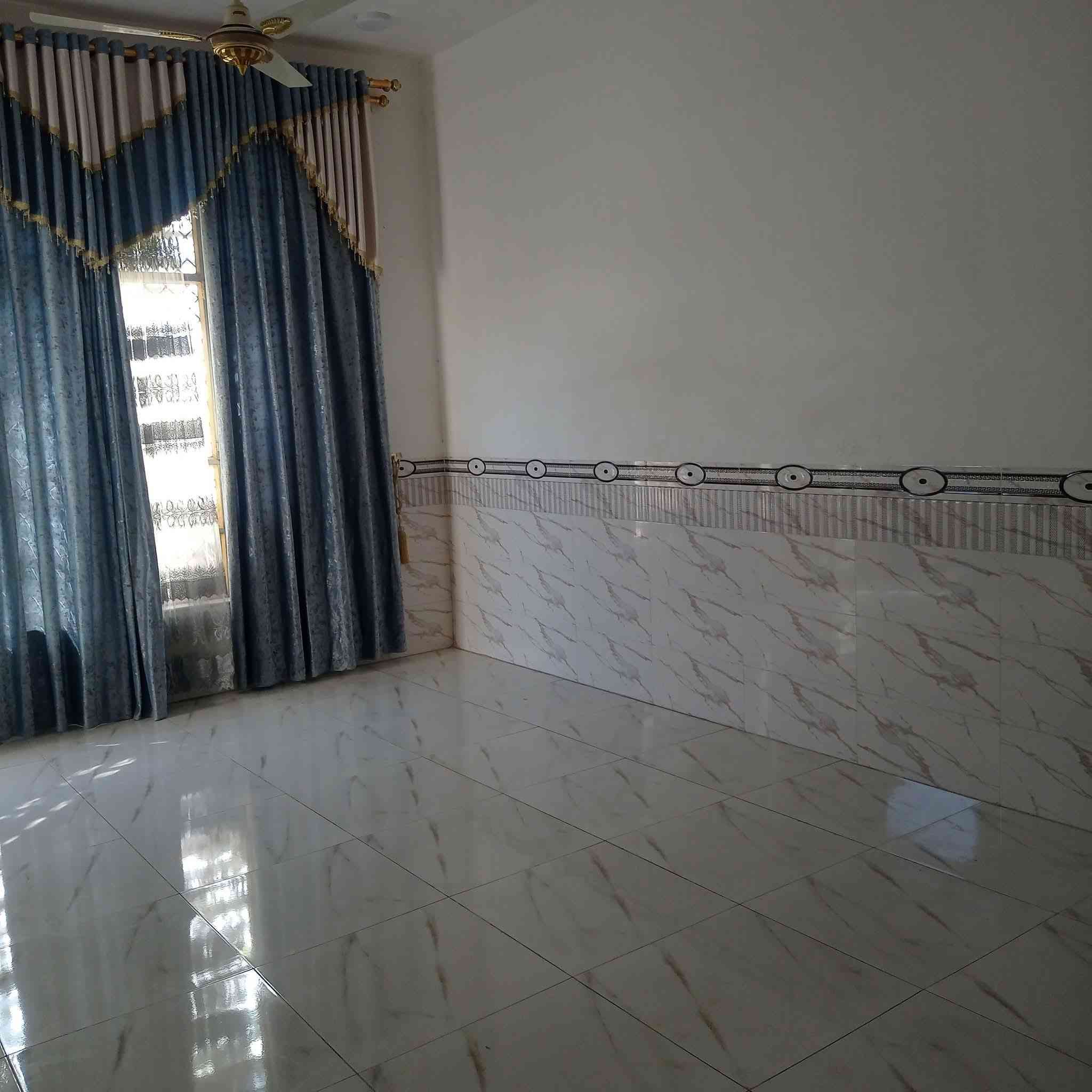 بيت للبيع 150متر طابق ونص غرفه فوك وحمام كوفه جسر الامام علي قرب معهد الفني لاستفسار خاص


**إذا كنت صاحب هذا الإعلان وتريد حذفه لأي سبب، رجاءا أرسل رسالة إلى الدعم الفني**