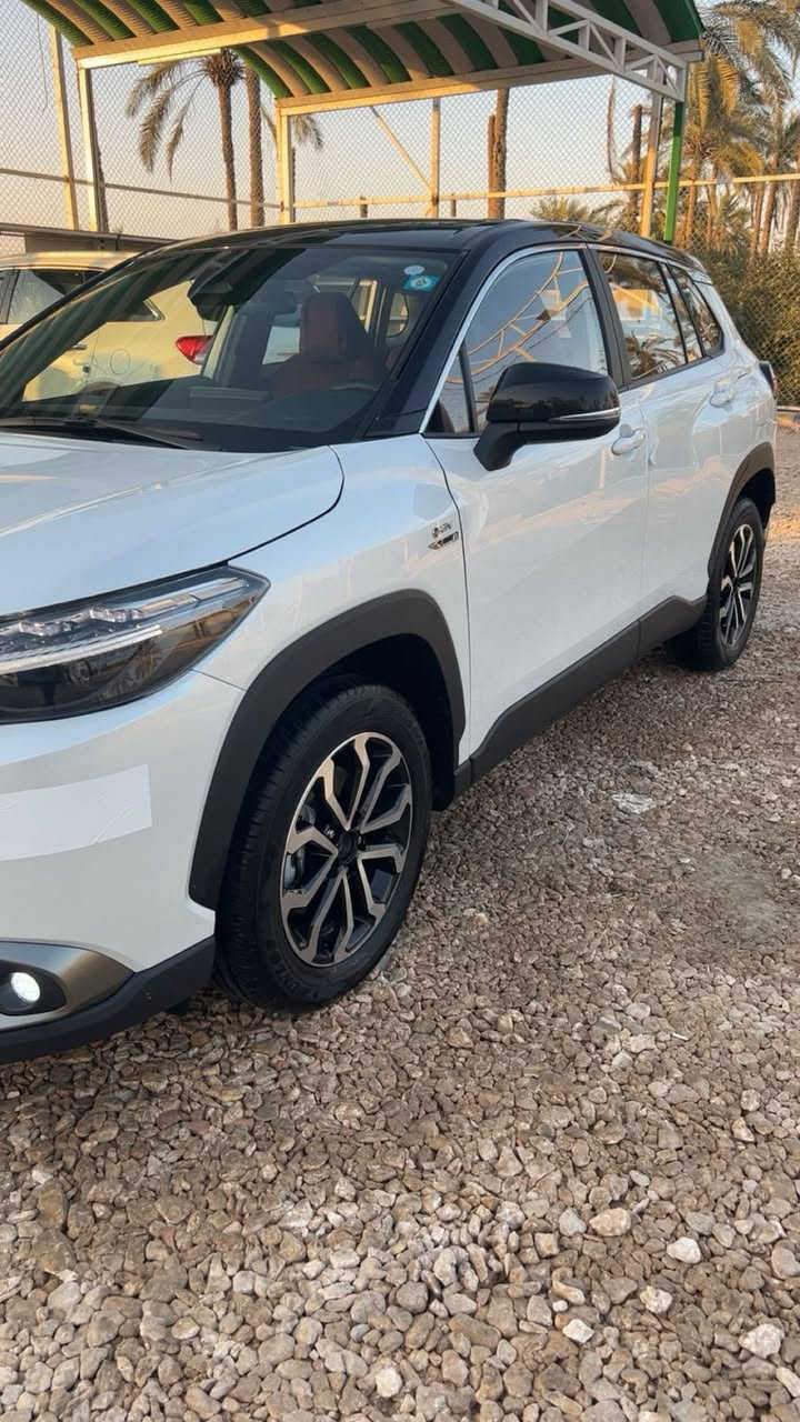 تويوتا فرونت لاندر ( تو كلر ) 2025
هايبرد محرك(  4سلندر ) 2000🔥

سياره رقم بغداد بسمي جاهزه 

🔅الموصفات

بصمة ابواب +بصمة تشغيل

فتحه سقف سلايد روف

كراسي جلد اسود + مغلف دوشمة الحفاظ ع سياره 

كرسي كهرباء 

صندوق كهرباء 

كامره خلفية دواره 

ويل كب اسود رياضي 

رادار امامي 

تحكم ستيرن 

مثبت سرعه + سياقه ذاتيه

اريل نفكيشن

كشاف LED

لايت عدسات بشكل مميز 

سياره بحالة وكالة ممشى 5000 بحالة وكالة 

البيع او مراوس حسب القناعه

العنوان المثنى -السماوة 

الاستفسار اتواصل ع رقم ***********
