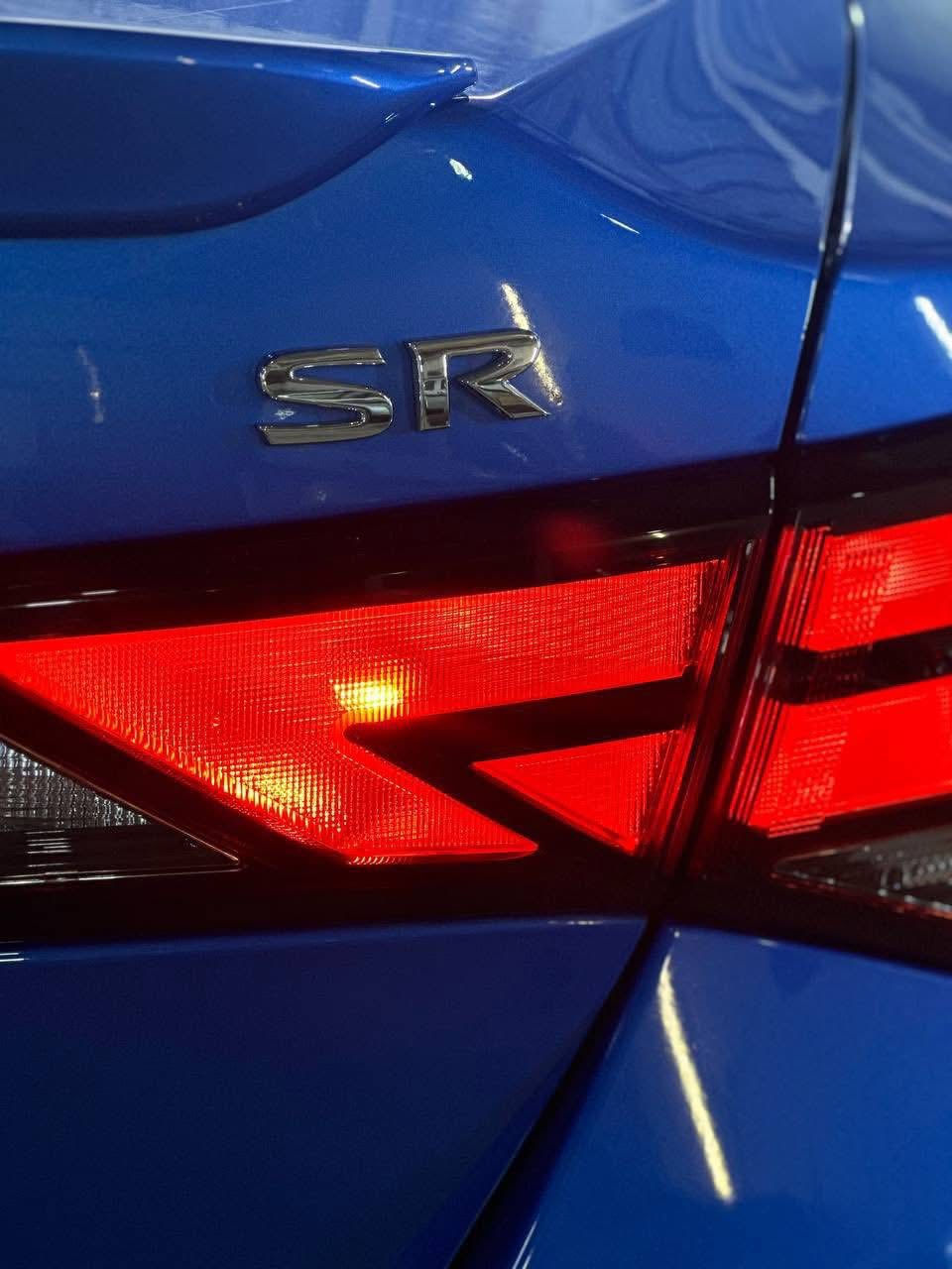 السلام عليكم 
Sr موديل 2022 
لون مميز بحري
بصمه تشغيل بصمه أبواب 
تشغيل عن بعد 
حساس امامي خلفي جانبي 
مانع تصادم خلفي 
مانع تصادم امامي 
قياده ذاتية
رادار تفاعلي 
نضام تنبيه خروج عن مسار 
لايت زينون عالي ناصي
لد نهاري 
تبريد شاشه بيانو منفصل
هزاز خروج مسار 
تحديد مسار 
نضام قياده سبورت + ايكو + نورمال 
دواسات رياضي بلادي 
اشاير بالمري 
شاشه كبير 
كاميرا دوار 
كار بلي 
مانع تزحلق 
فول تحكم ستيرن 
سياره ايرباكاتها سليمة شواصيها ودواخلها سليمة بدون وتبديل وتعديل 
دهن گير مبدل جديد
السعر 140 بيها مجال
***********
واتساب
