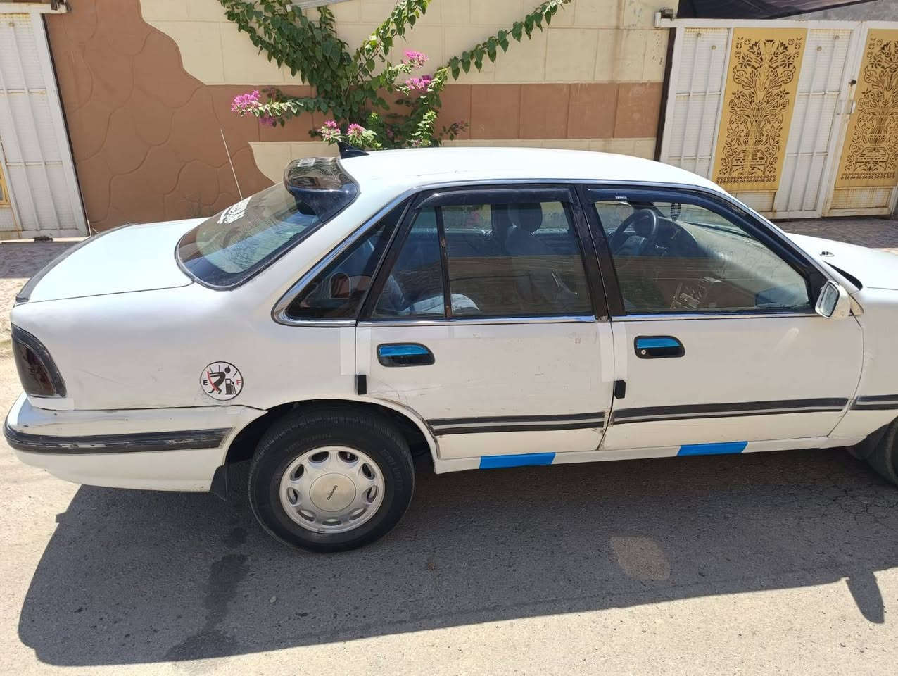 سلام عليكم برنس موديل 95 للبيع
مكينه جديده مال حاويه كير عادي جديد صدر خلفي امامي جديد كهربائيات كله شغاله تخم تاير جديد سنويه 29 تحويل مباشر مكاني ديالى الغالبيه سعر 25 وبيه مجال 
***********
