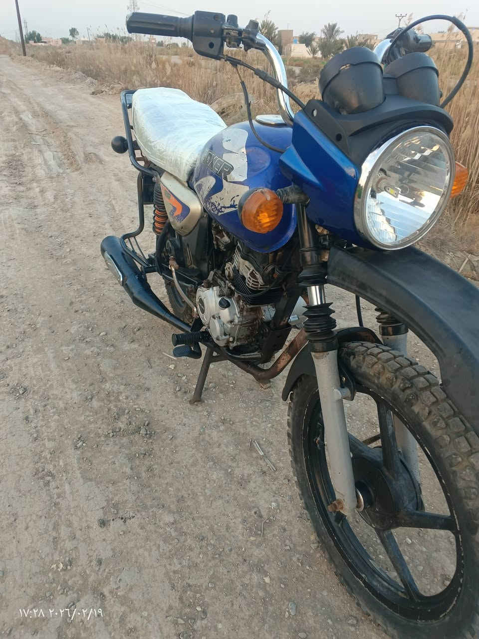 السلام عليكم
دراجه بوكسر 2020 اوراق اصولي دراجه جاهزه من كلشي بيهه شغال محرم خير من الله مال جناي تايرات جدد مكاني دوايه السعر 800او بيهه مجال اتصال ***********
