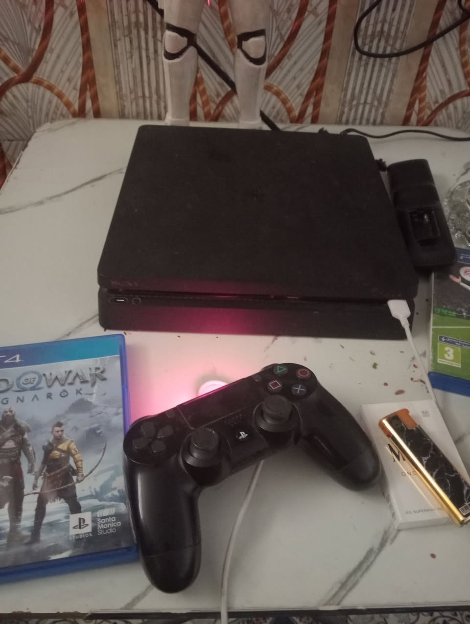 بلي 4 للبيع ذاكرة 500 مع لعبتن فيفا25و اله الحرب الج5مع جوسك جهاز مال بيت بس منضف سعر300وبي مجال


**إذا كنت صاحب هذا الإعلان وتريد حذفه لأي سبب، رجاءا أرسل رسالة إلى الدعم الفني**