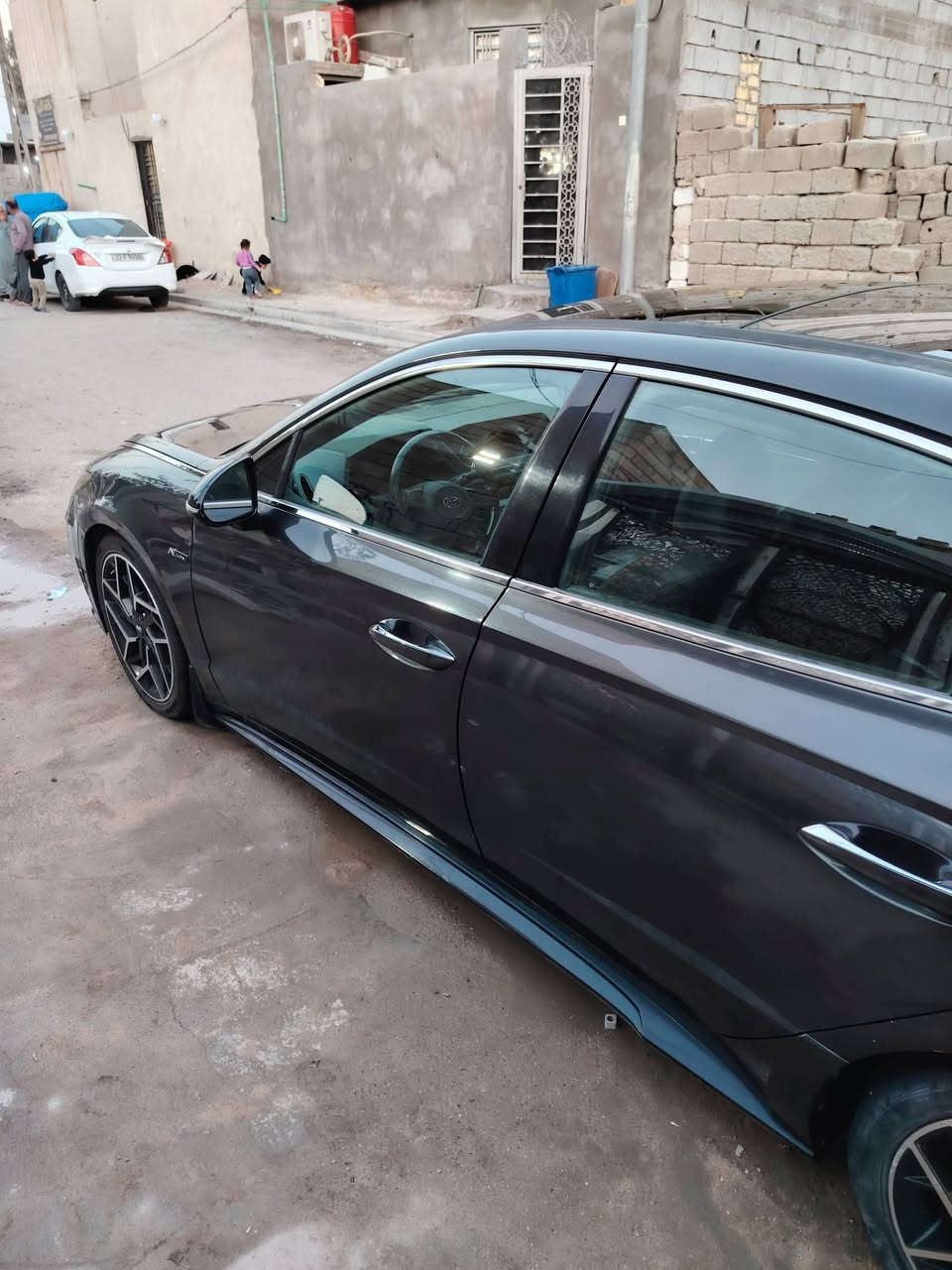 للبيع سوناتا ان
لاين موديل ٢١ رقم بصره معوقين حادث خلفي موجود بالصور وبيها طخات ستوته قطعتين تايرات جدد باتري جديد كير محرك مكفول ماشيه ٧٠ ميل
بصره شط العرب التنومه
***********
