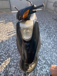 دراجه بريز بس كفرات تجاري باقي كله اصلي مجفته قبل شهر البارحه وكفت عدي...