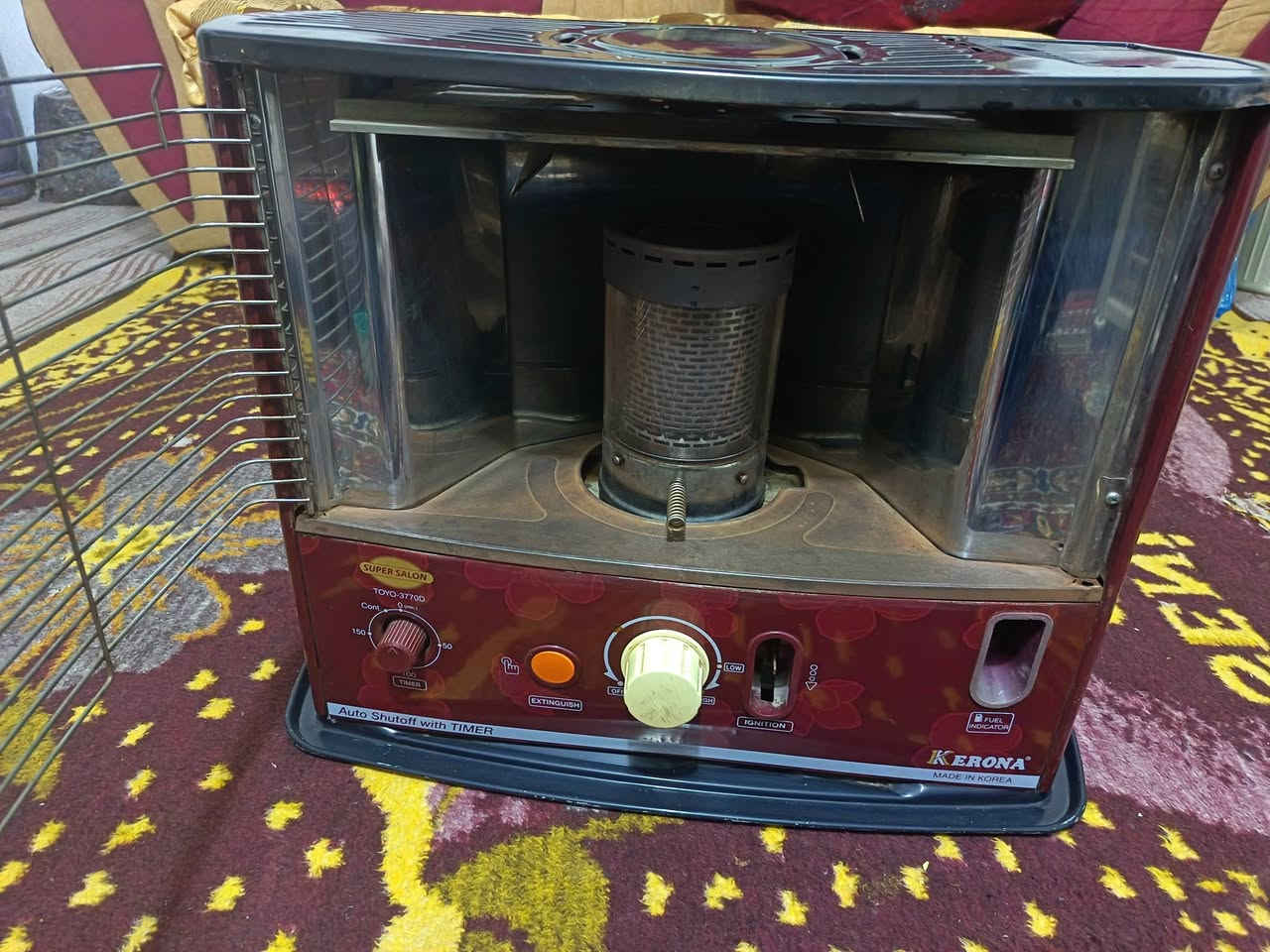 صوبة نفطية شغالة ونضيفة نوع كيروان للبيع السعر ٥٠
كربلاء الحسينية ***********
