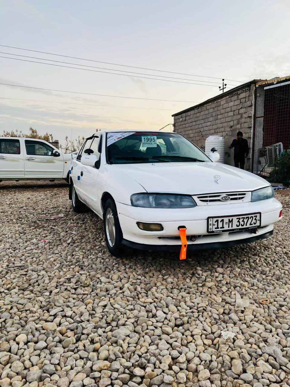 كيا سيفية للبيع
موديل 1996
كير اوتماتيك 
رقم بغداد دولي 
سنوية مشروع وطني 
هزة جديد 
تخم تاير جديد 
كهربائيات كله شغاله 
كفالة عامة من ضربة وكص 
صبغ جمالية فقط 
مكينة مسكر 
صدر أمامي وخلفي جديد 
***********
مكاني بابل شوملي 
السعر 38 بيه مجال بسيط
