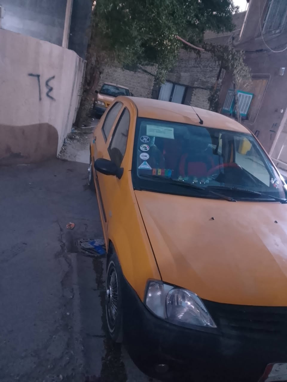 سلام عليكم للبيع فقط رينو موديل 2009جاهزه من كلشي مابيه صبغ كير مكينه مكفولات صدر نص عمر كشر مكفول منل ضربه مكان بغداد  الكريعات السعر 32وبيه مجال شرط تحويل مباشر مكاتبه مروريه ***********
